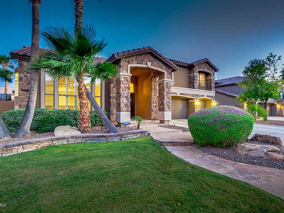 3rd image of 1369 E Canyon Way