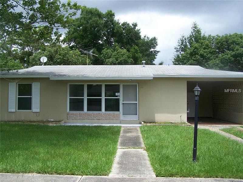 1st image of 909 Saxon Blvd #11