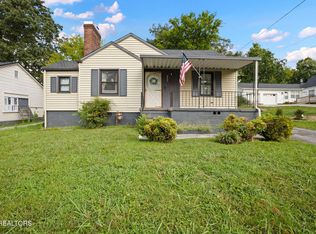 2425 Buffat Mill Rd, Knoxville, TN 37917