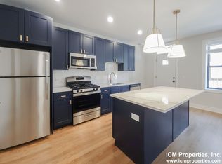 2043 W Montrose Ave #2F, Chicago, IL 60618