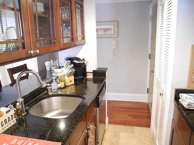1712 Wallace St #301 — Photo 12