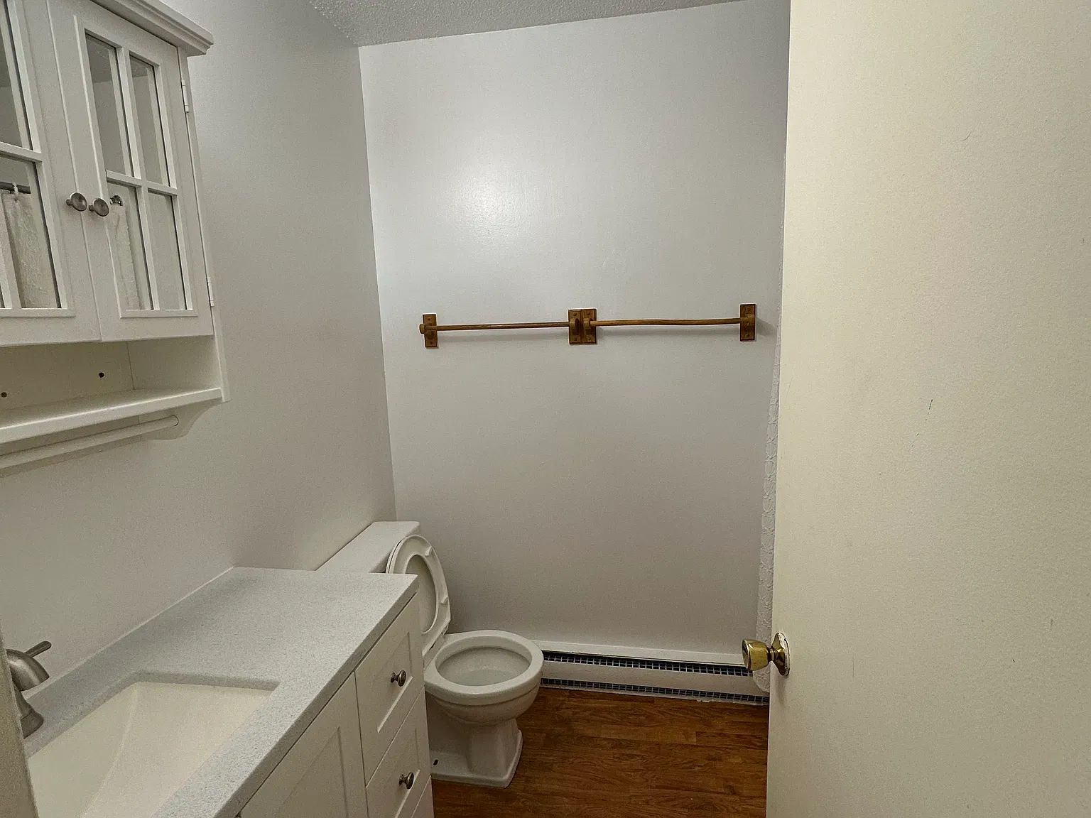 2 bed, 880 sqft, $2,100 — Photo 1