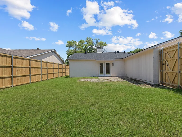 3234 Castle Rock Ln — Photo 23