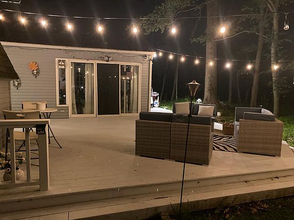 Incredible Out Door deck for Entertaining