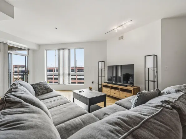196 S Grant Ave APT 607, Columbus, OH 43215