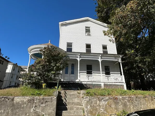 23 Lakewood St, Worcester, MA 01603