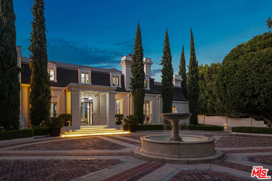 9 bed, 13.0 bath, 20000 sqft, $189,000 — Photo 1