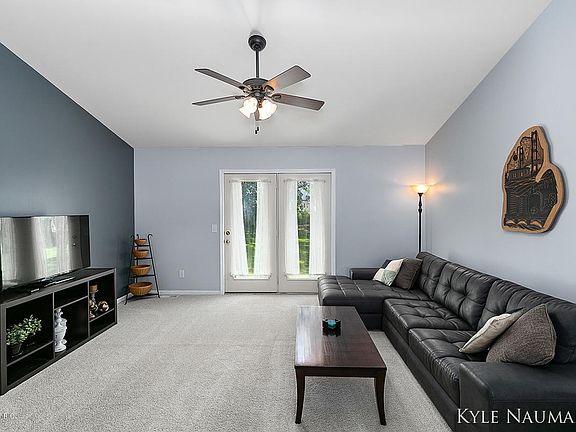 4th image of 1518 Wakely St NE