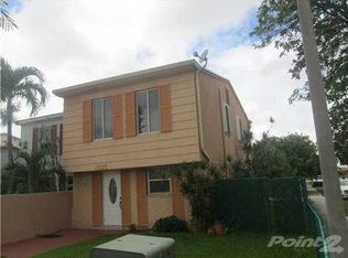1325 W 71st St, Hialeah, FL 33014