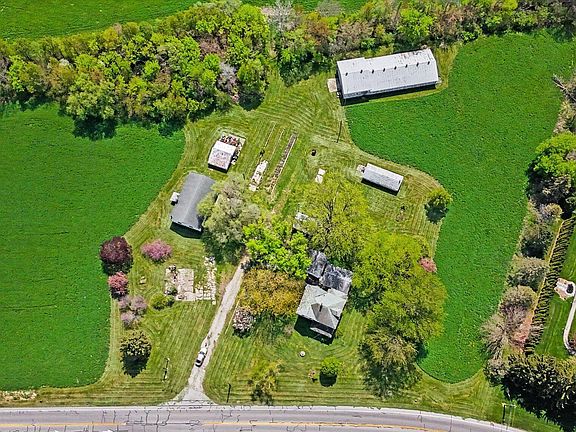 3rd image of 7549 Salisbury Rd