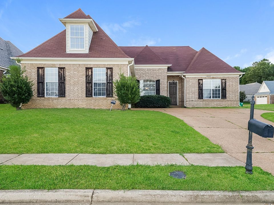 1st image of 10242 Needle Pine Dr
