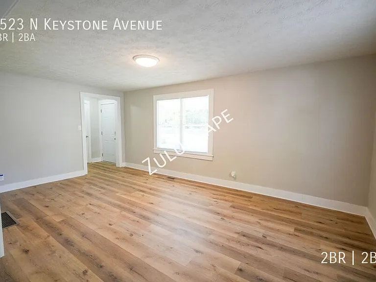 3523 N Keystone Ave — Photo 3