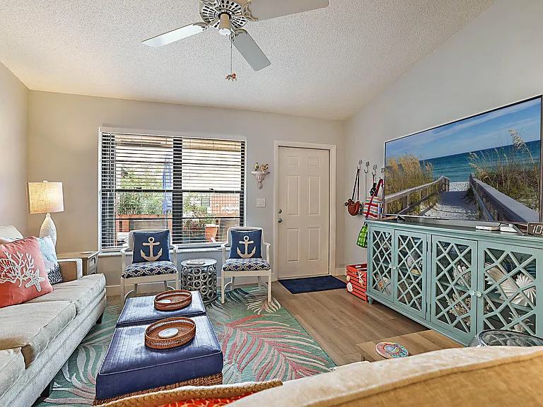 8071 SE Villa Cir — Photo 7
