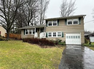 3 Devon Pl, Camillus, NY 13031