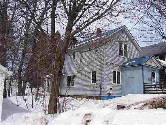 2nd image of 140 W Gogebic St