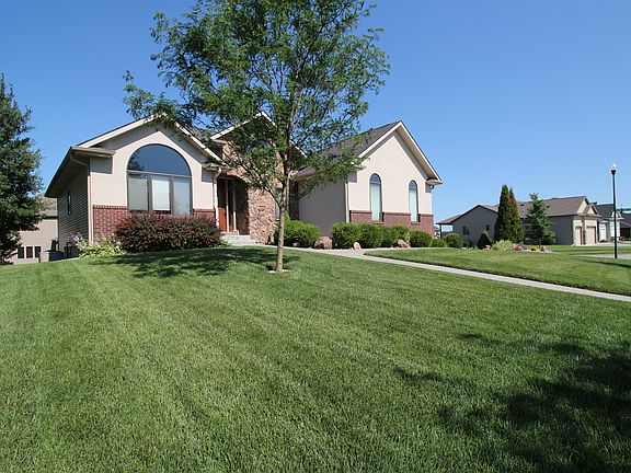 3rd image of 2900 Whispering Wind Blvd