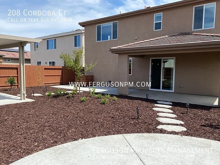 208 Cordoba Ct — Photo 19