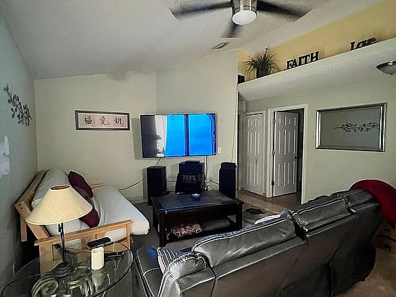 5th image of 2433 SW Lafayette St