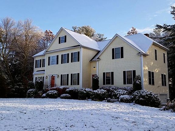 3rd image of 255 Olivia Dr