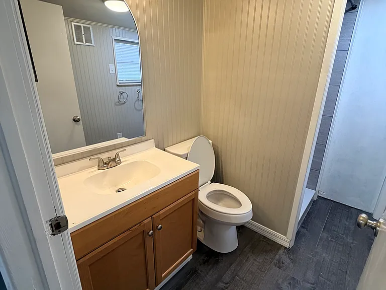 325 S 2nd St #204 — Photo 15