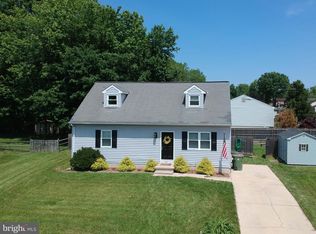 22 Sue Ln, Newark, DE