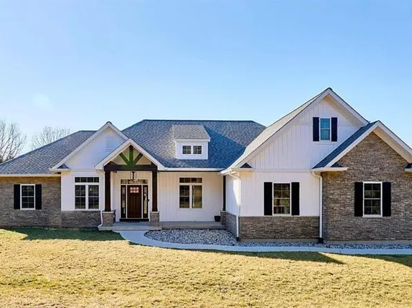 269 Camp Charren Rd, Troy, MO 63379