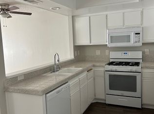 2178 Canyon Dr APT B, Costa Mesa, CA 92627