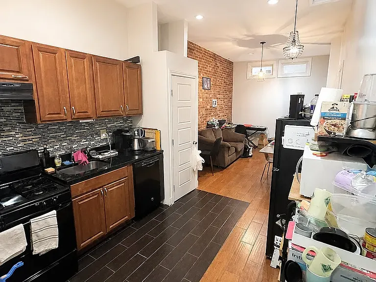 167 E 106th St #2E2 — Photo 2