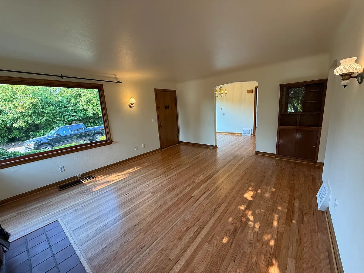 Building Photo - 1106 NW 95th St