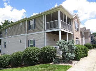 8301 Savannah Springs Ct UNIT 303, Louisville, KY 40219