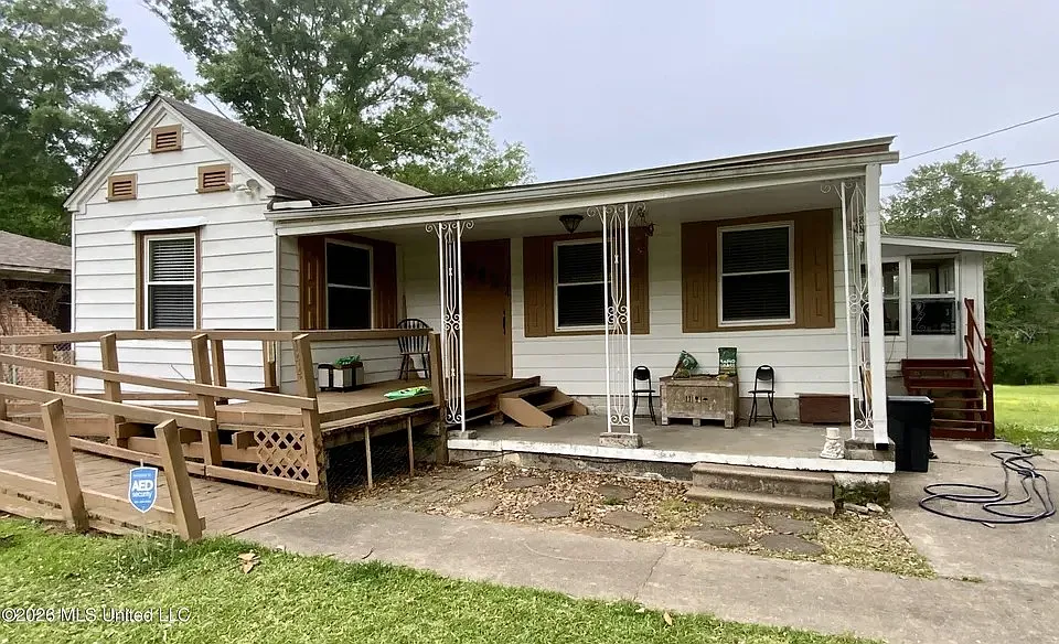 144 Plummer Cir