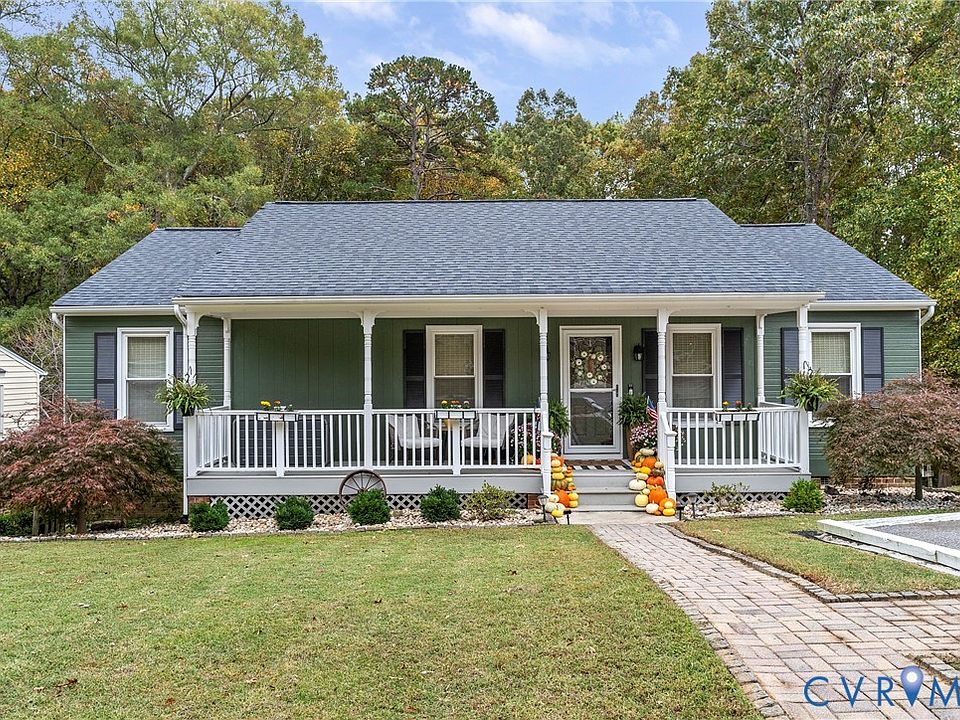 1st image of 2955 Sand Hills Dr