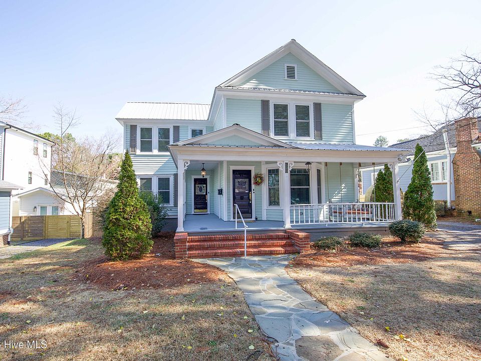 1st image of 225 E Vermont Avenue