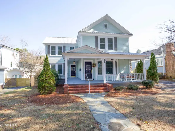 225 E Vermont Avenue, Southern Pines, NC 28387