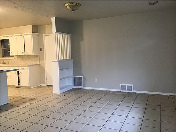 5th image of 5944 NW 27th St