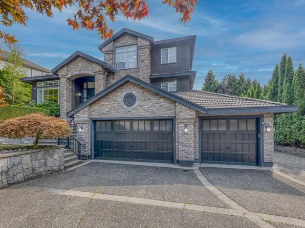 3067 Plateau Blvd, Coquitlam, BC V3E 2Y7