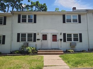 92 Middle Tpke E APT 3, Manchester, CT 06040