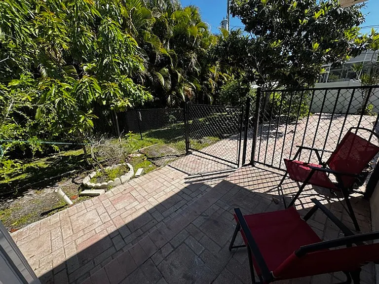 8409 Tahiti Rd #A — Photo 23