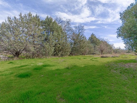 2nd image of 4160 State Highway 16