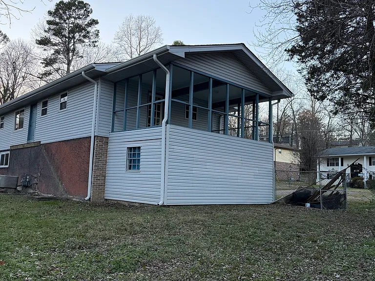 7308 Dublin Ln — Photo 5