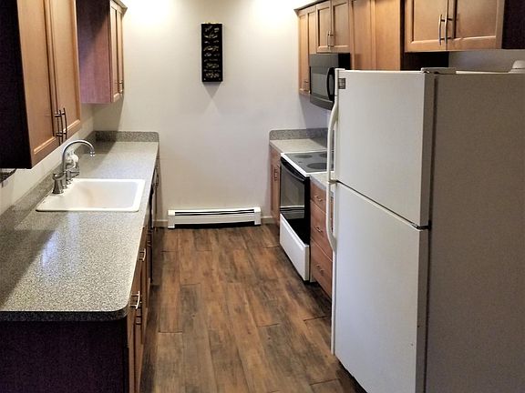 2nd image of 48 Brittany Dr