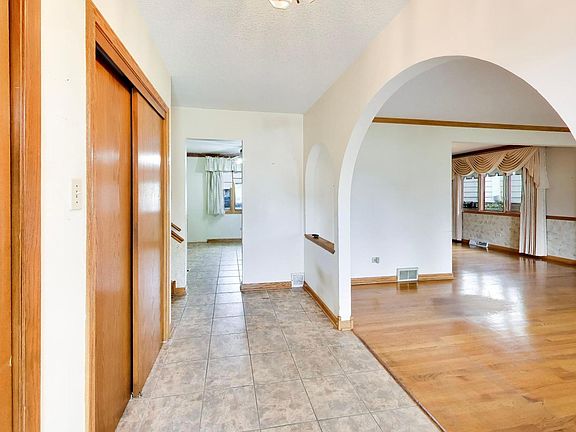 2nd image of 4332 W 118th Pl
