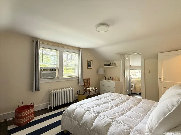 38 Sammis St — Photo 11