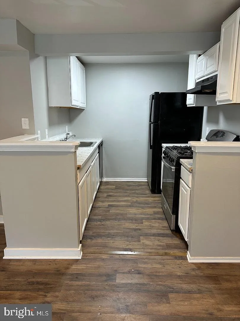 2 bed, 2.0 bath, 1174 sqft, $1,850 — Photo 2