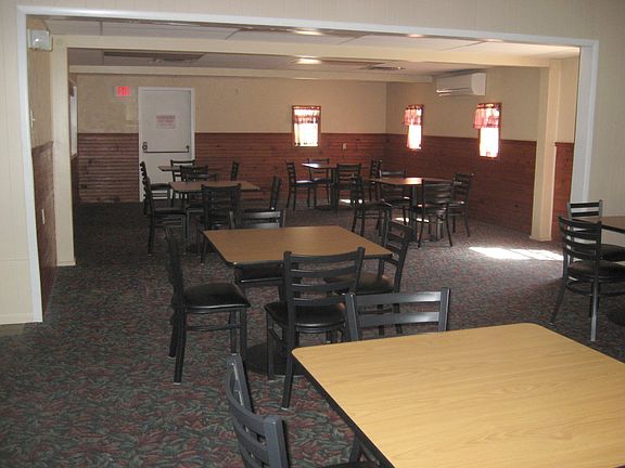 3rd image of 700 N Grand Ave