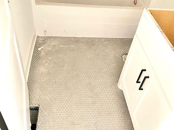 5th image of 2534 Landis Ct