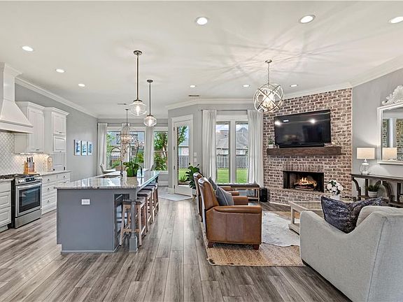 5th image of 1104 Cypress Crossing Dr