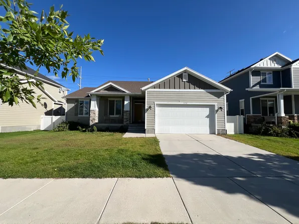 978 W Freedom Point Way, Bluffdale, UT 84065