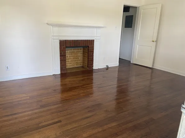1608 Azalea Dr, Valdosta, GA