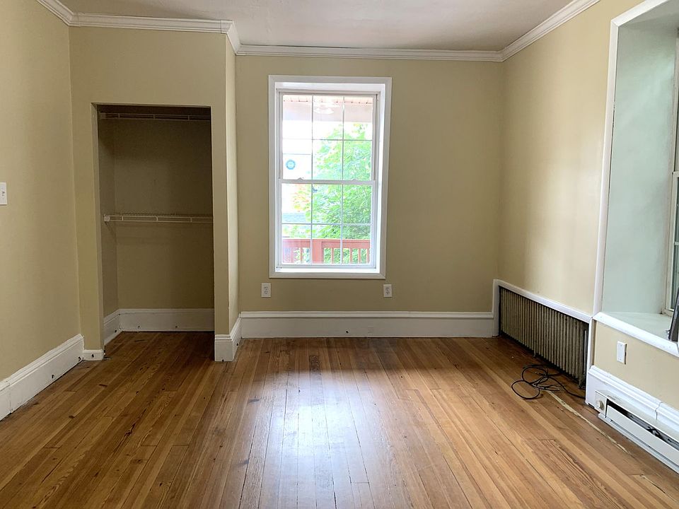 221 Philadelphia Ave Apartment Rentals Waynesboro, PA Zillow